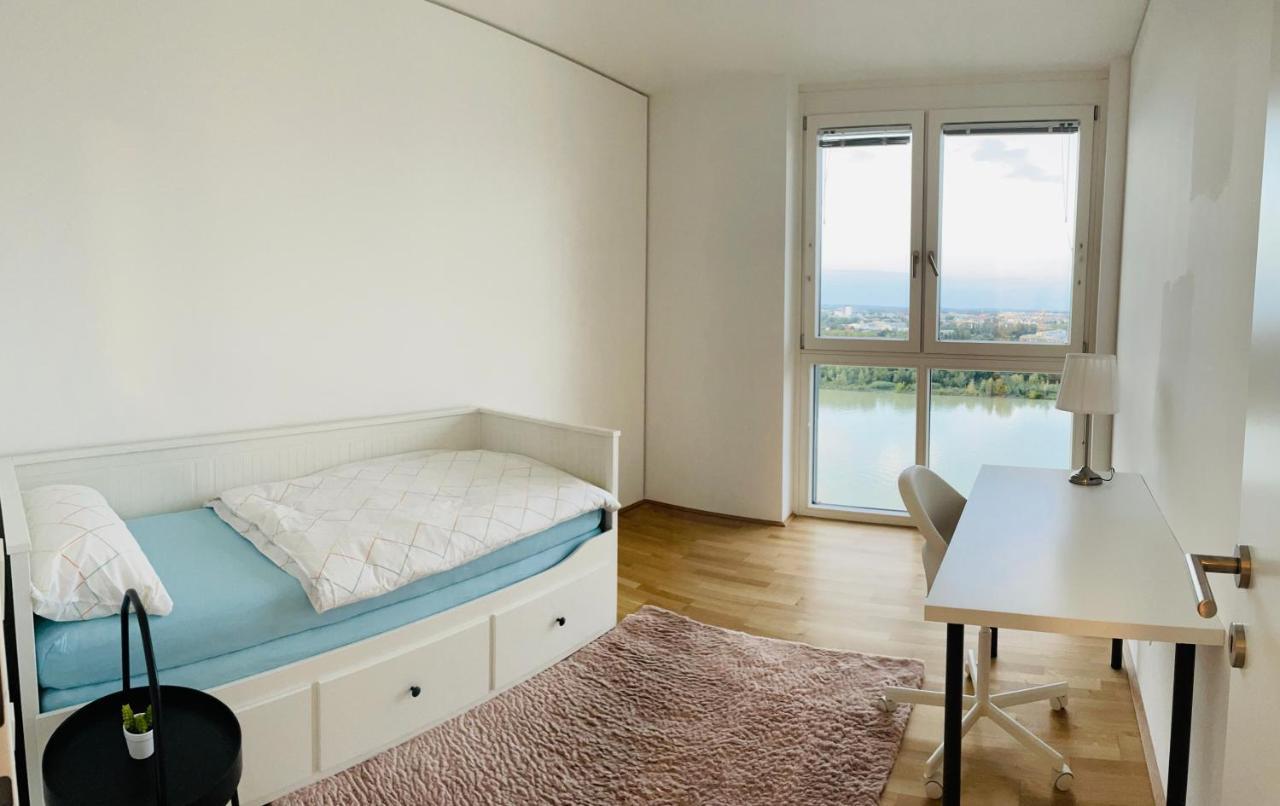 Luxury Waterfront Sky Residence Wien Exterior foto