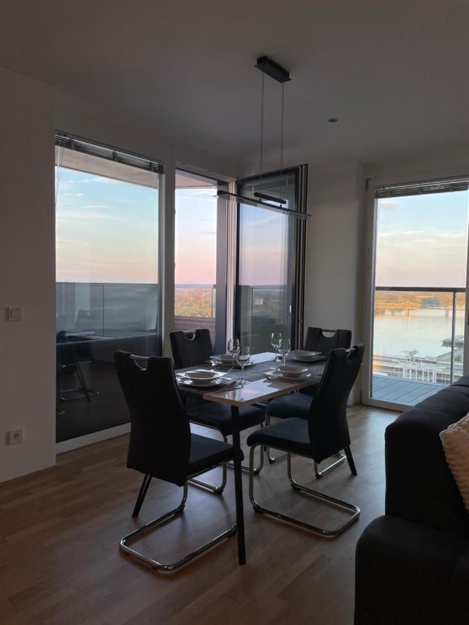Luxury Waterfront Sky Residence Wien Exterior foto